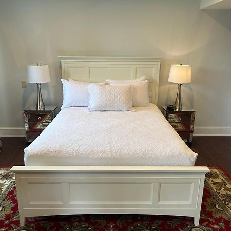The Manor On Front Bed and Breakfast Χάρισμπουργκ Δωμάτιο φωτογραφία