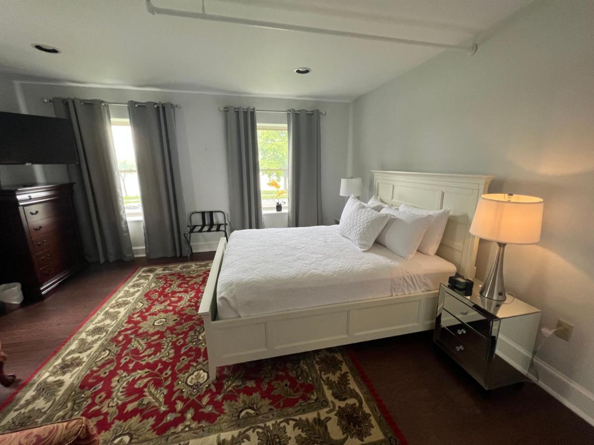 The Manor On Front Bed and Breakfast Χάρισμπουργκ Δωμάτιο φωτογραφία