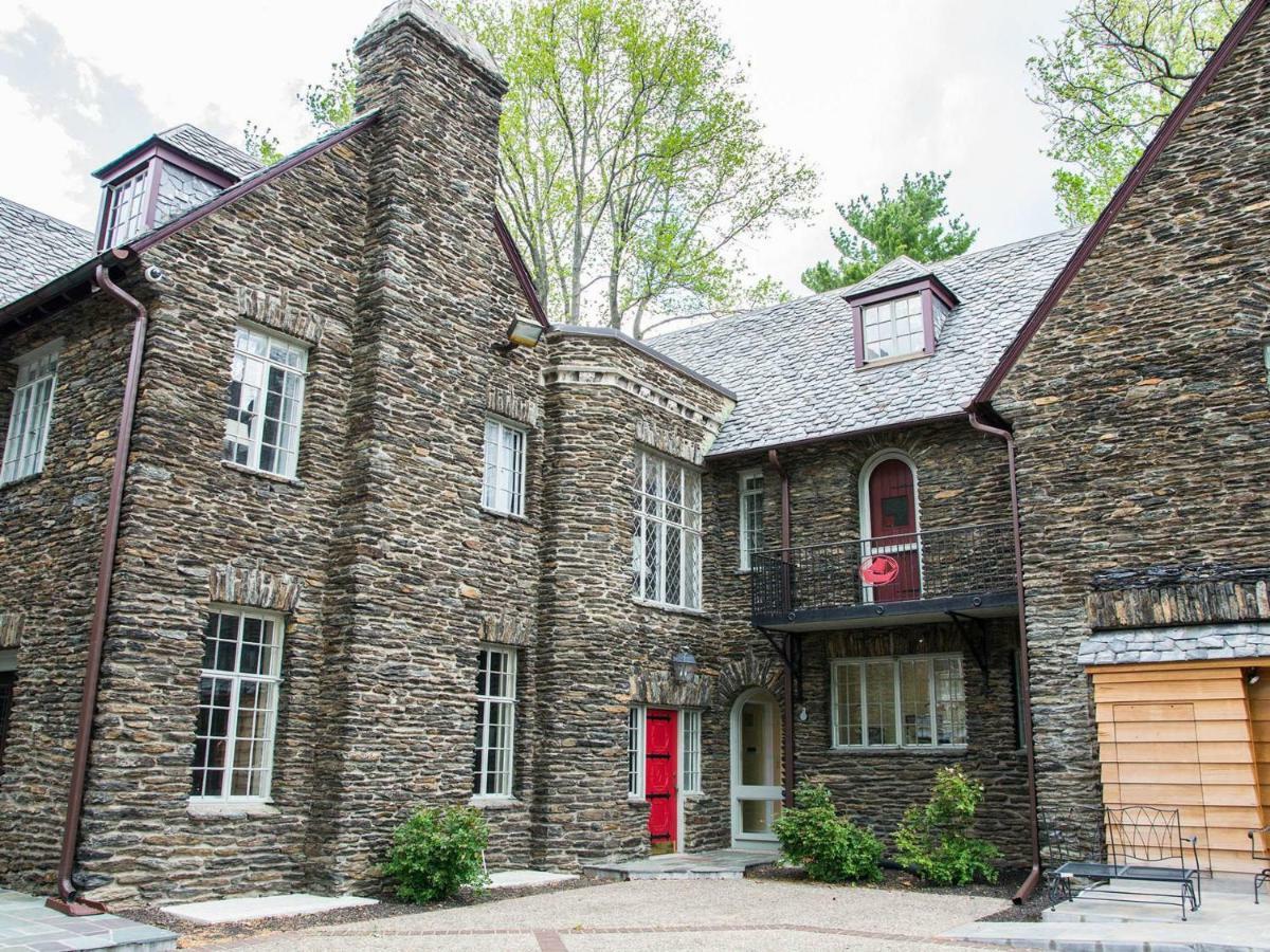 The Manor On Front Bed and Breakfast Χάρισμπουργκ Εξωτερικό φωτογραφία